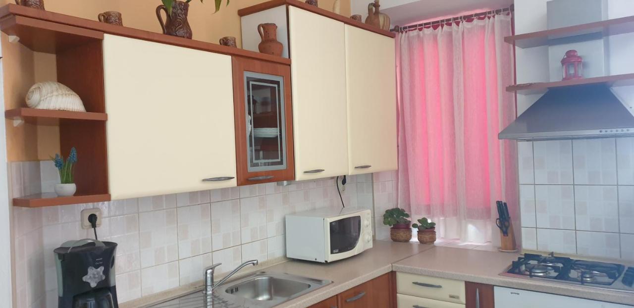Apartments Pharia Jelsa  Bagian luar foto